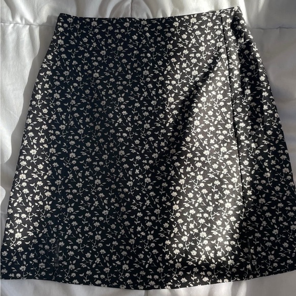 brandy melville skirt - Picture 1 of 1